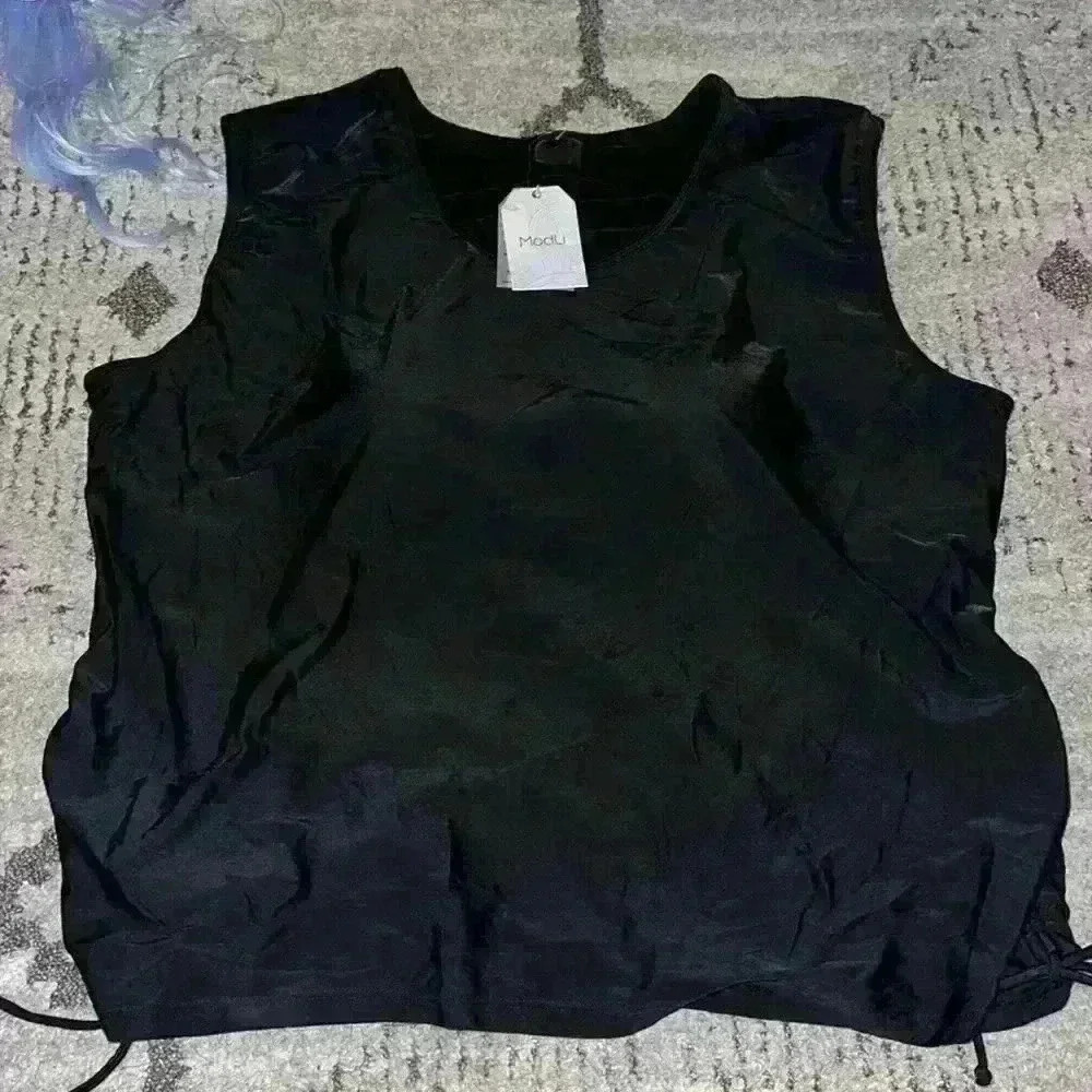 Modli‎ Swim Top NWT 4x with built in bra